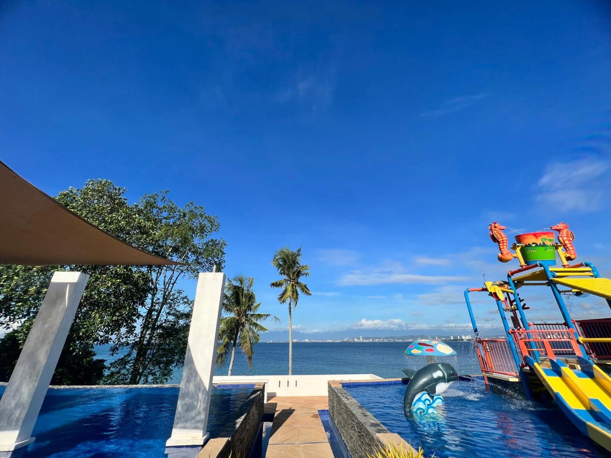 Crusoe Cabins Costa Azalea Samal Exteriér fotografie