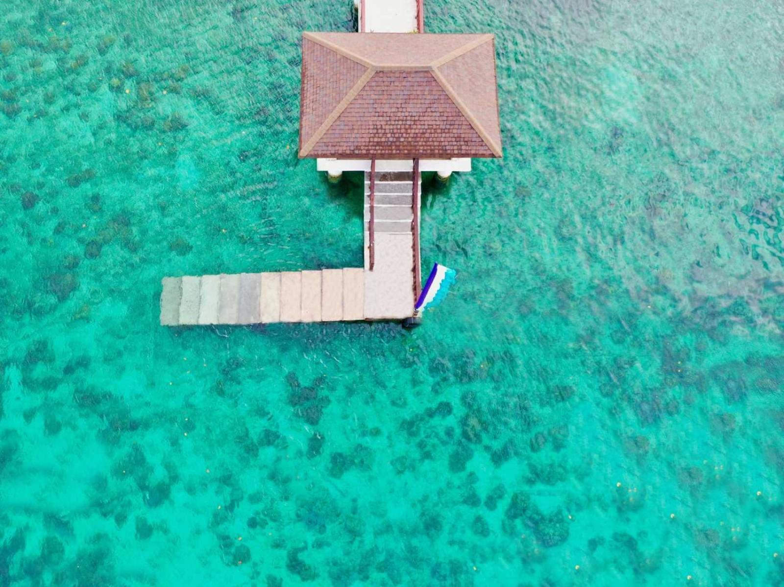 Crusoe Cabins Costa Azalea Samal Exteriér fotografie